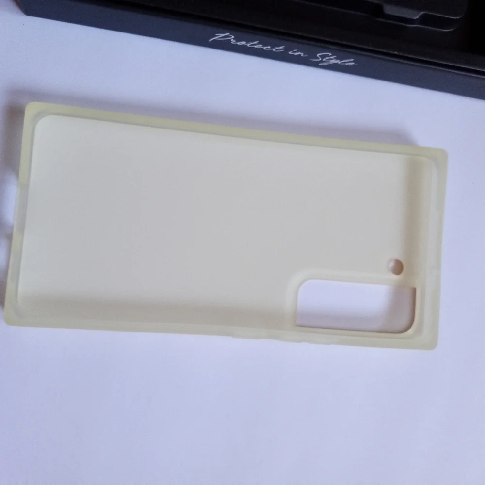 Flaunt Samsung Galaxy S22 Square Phone Case. New!